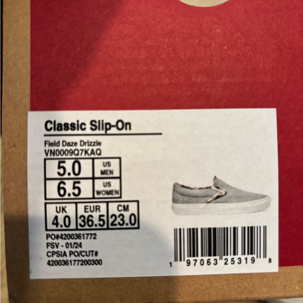 Vans Gray Slip-On Sneakers with plaid interior - Picture 4 of 16